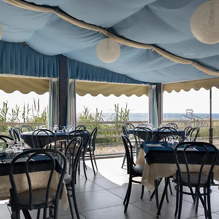 Casthotels Baia Delle Sirene מלון