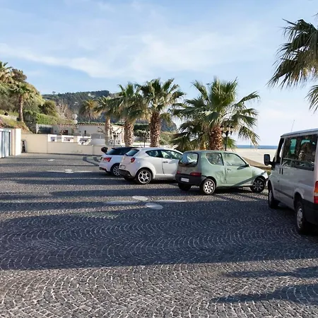 מלון Casthotels Baia Delle Sirene 4*